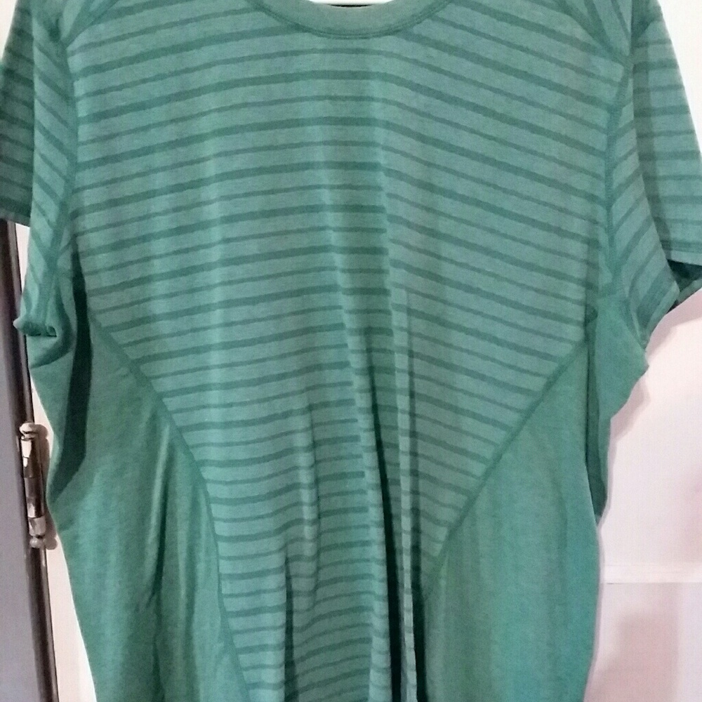 Carheart sweat proof tee shirt